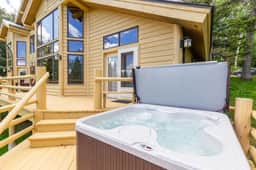Pine Tree Lodge