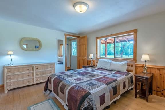 Teton Meadow Grand View Cabin