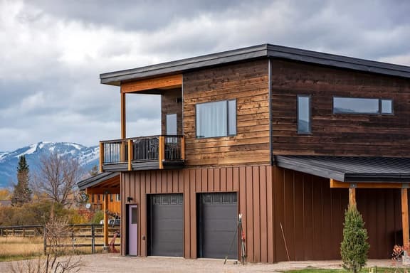 Gem Suite - Upper
